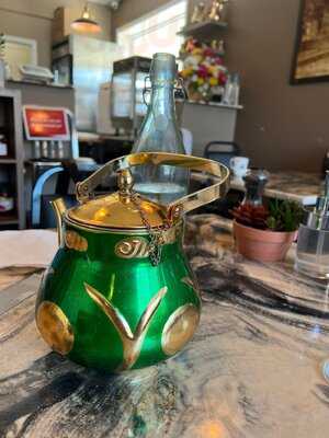 Montaha's Bistro & Cafe'