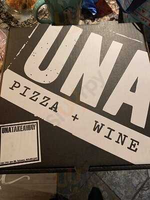 Una Pizza + Wine