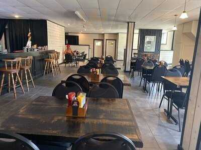 Route 3 Cellar Taproom & Grill