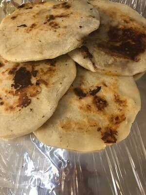 Esmeralda’s Latinos Market