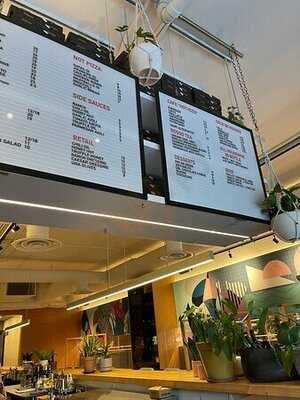 Una Pizza + Wine Bridegeland