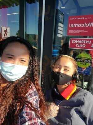 Jollibee West Edmonton