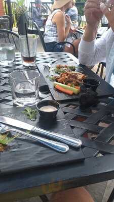 Port House Social Bar & Kitchen