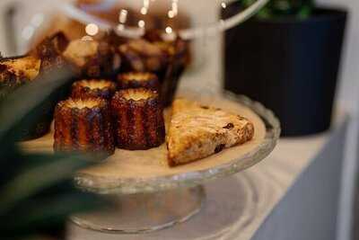 Faux Mouvement - Cafe De Course