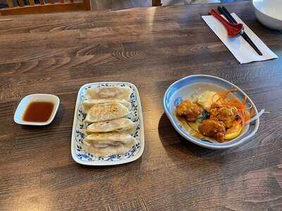 Boom-boom Ramen House