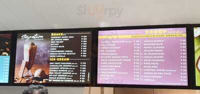 Fun In The Sun Ice Cream Parlour