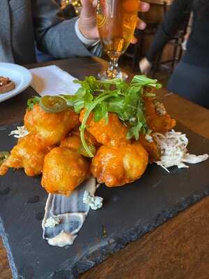 Capeesh Craft Kitchen & Cellar