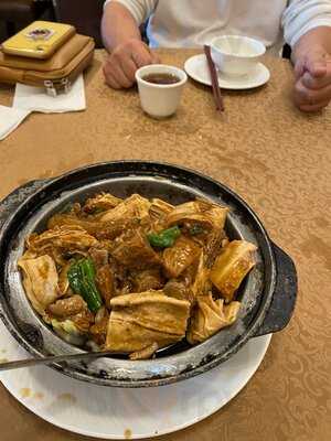 Edgemont Palace Restaurant