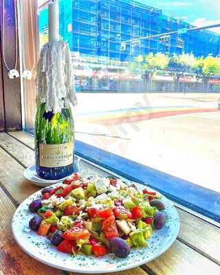 Continental Treat Fine Bistro-jasper Ave