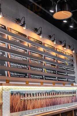 The Village Taphouse - Of West Bedford