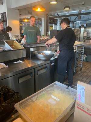 Zups Byward Poutinerie