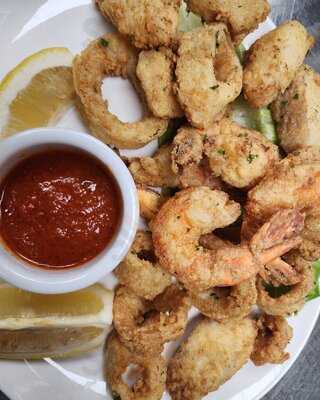 Anna & Lucio's Trattoria