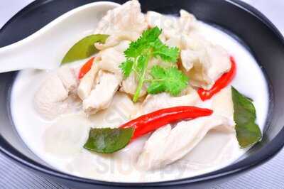 Kiin Thai Kitchen Winnipeg