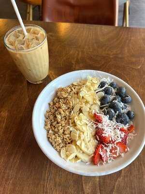 5 Senses Restaurant Bistro