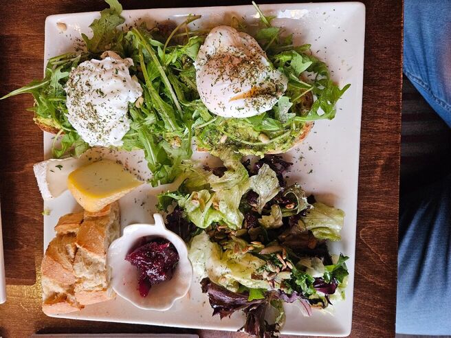 5 Senses Restaurant Bistro