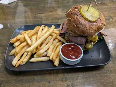 La Cairo Grill And Bar