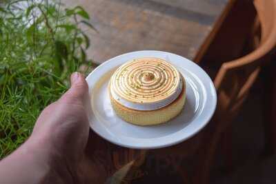 L&c French Bakery And Cafe