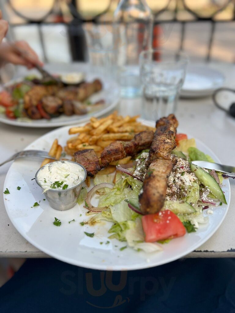 Nisi Greek Taverna