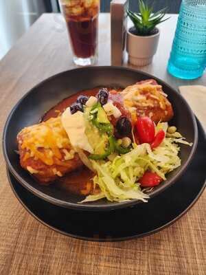 Cheffry's Artisinal Bistro