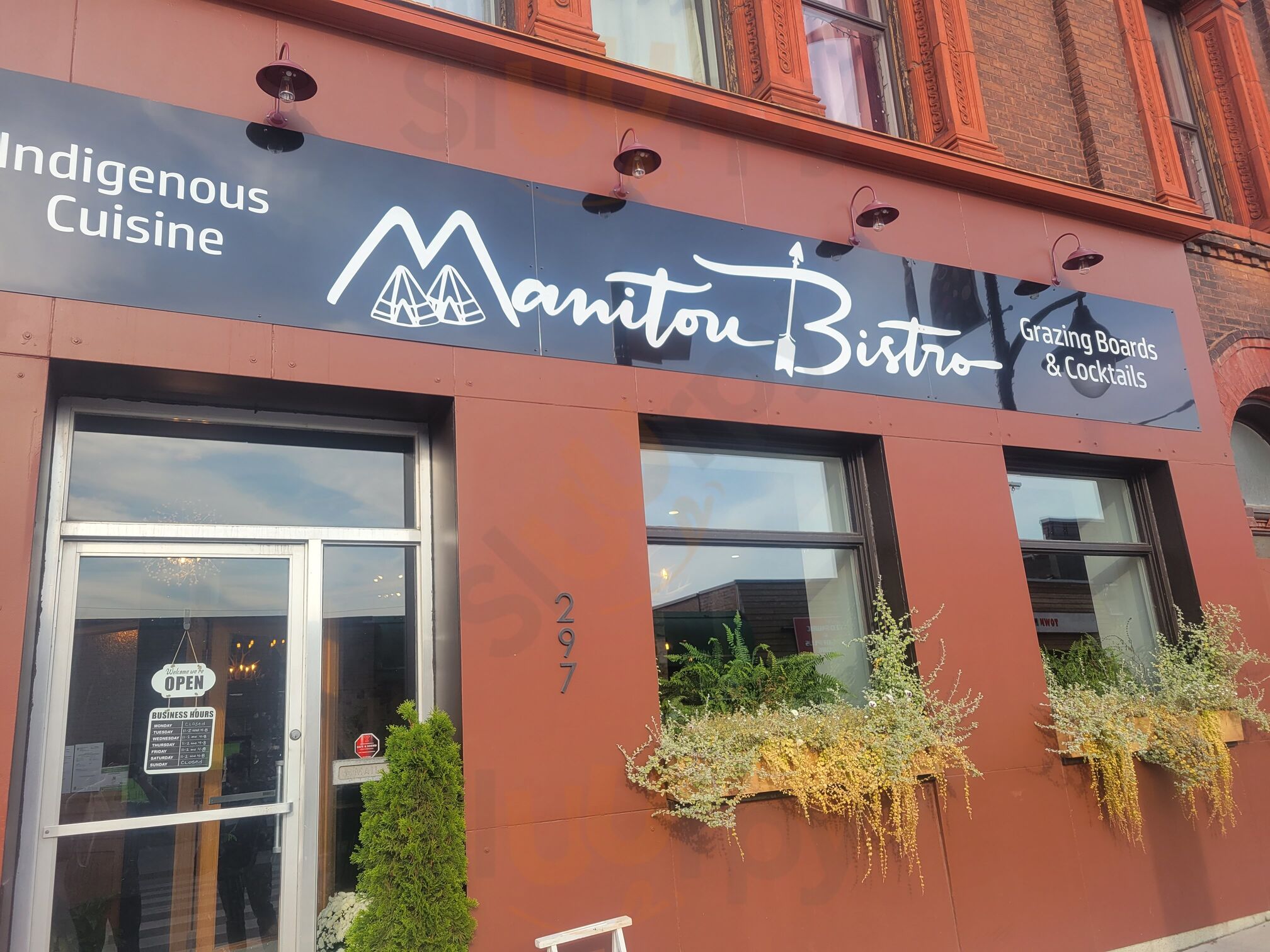 Manitou Bistro
