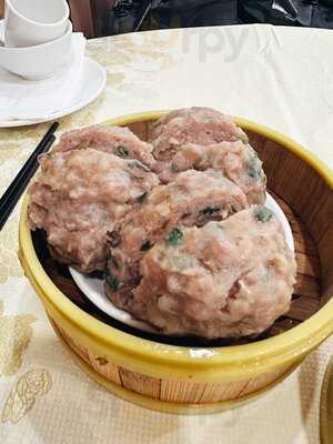 Jade Palace Chinese Restaurant