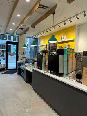 Lil E Coffee And Cafe