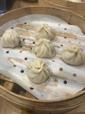 Sammy & Soupe Dumplings (dix30)