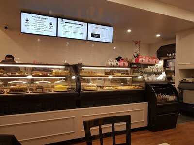 Snow & Moon Dessert Cafe