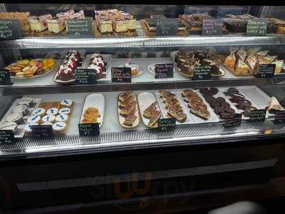 Cutting Board Bistro & Bakery