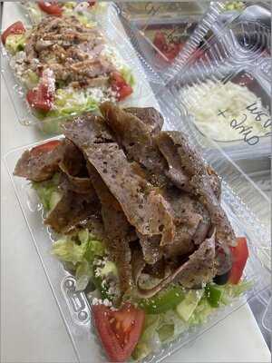 Tina's Sub & Gyros Store