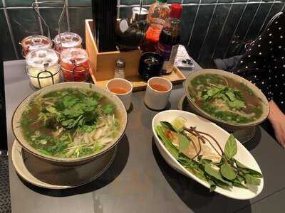 Pho Anh Vu Yonge-finch