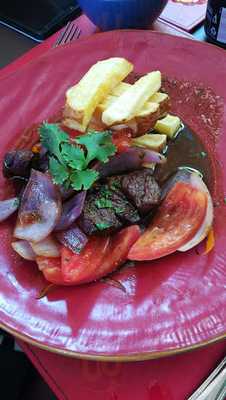 Kiru Restaurante Lounge