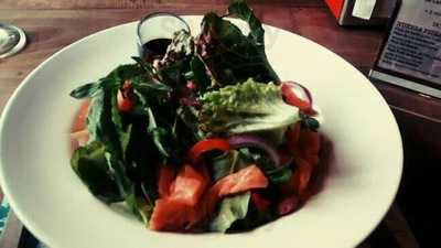 Carmela Pizza & Pasta