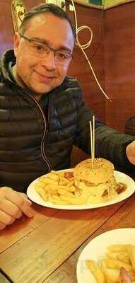 Tiki Burger Resto Bar