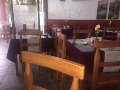 Restaurant "el Puente De Los Suspiros"