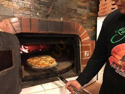La Mona Pizza