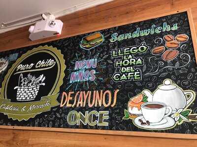 Purochile Restaurant, Pastelería Y Cafetería