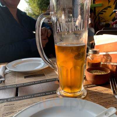 Beanies & Bikinis  Pub Restaurant