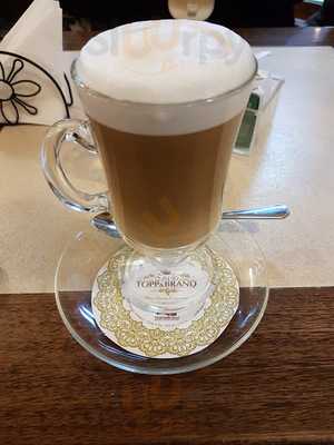 Restaurant Y Cafe Topp & Brand