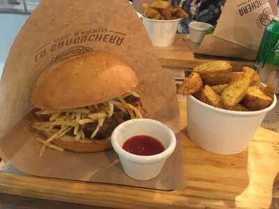 La Sanguchera Del Barrio