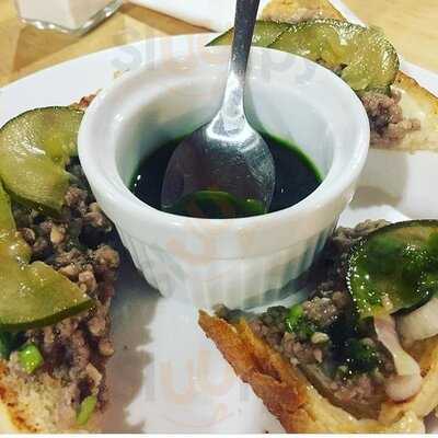 Ruta 832 Burger, Food & Drink