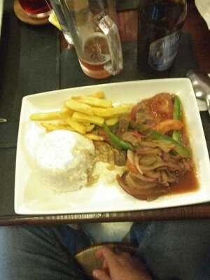 Bambu Cafe - Bar - Restaurante