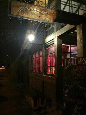 La Vieja Escuela Culto Bar