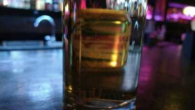 La Vieja Escuela Culto Bar