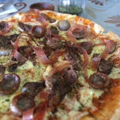 Pizzeria Fulgeri Tradicion Italiana