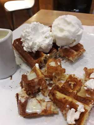 Crepes & Waffles