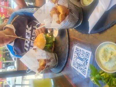 La Yunta, Sándwich & Bar