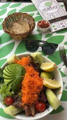 El Árbol Restaurant