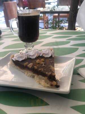 El Árbol Restaurant