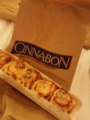 Cinnabon